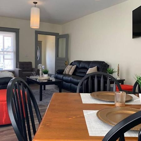فيلا 5Br Niagara Getaway Prime Location-Sleeps 10 نياغارا فالس، نيويورك المظهر الخارجي الصورة