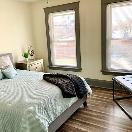 فيلا 5Br Niagara Getaway Prime Location-Sleeps 10 نياغارا فالس، نيويورك المظهر الخارجي الصورة