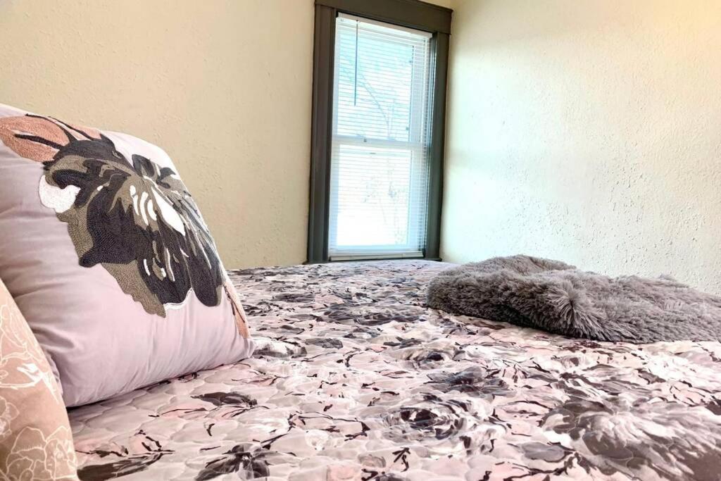 فيلا 5Br Niagara Getaway Prime Location-Sleeps 10 نياغارا فالس، نيويورك المظهر الخارجي الصورة